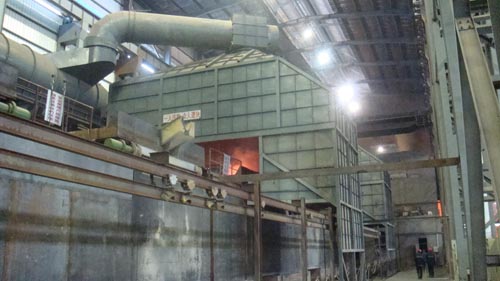 鑄造廠電爐煙氣克星 高效布袋除塵器問(wèn)世 鑄造廠電爐煙氣克星 高效布袋除塵器問(wèn)世